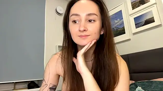 Eva_Eva_ webcam