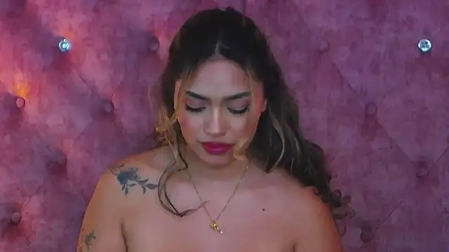 MaddisonBelucci webcam