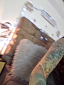 Daniela_Leonn webcam