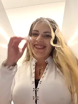 cata_city1106 (F young) - Show titis public 😈💦