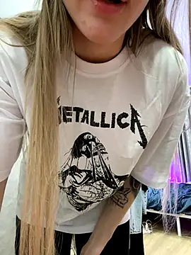 Best_Blondie1 webcam