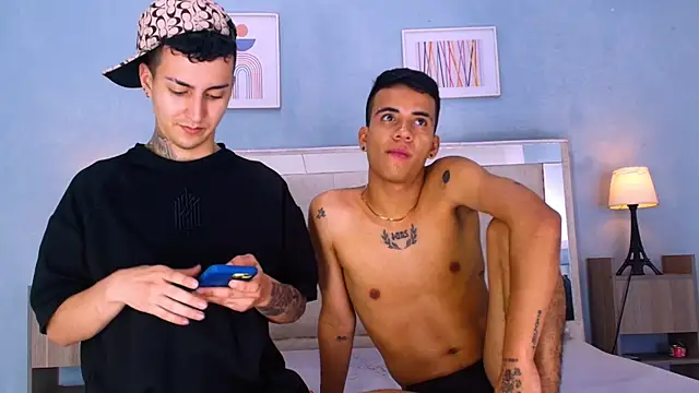 DamianAndMAximoo webcam