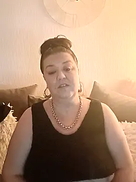 Webcam Model (Nova-WiseX)  is live.Free join now!