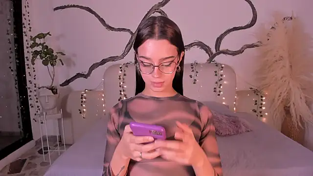 VictoriaMonroee_ webcam