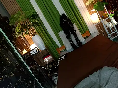 Queen_kendalx19 webcam