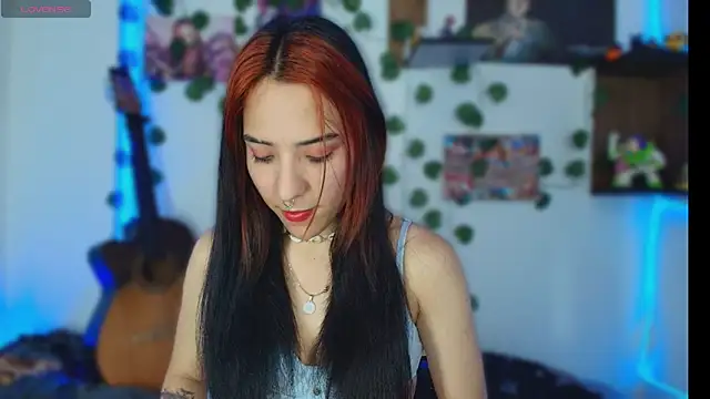 StrangeDesire webcam