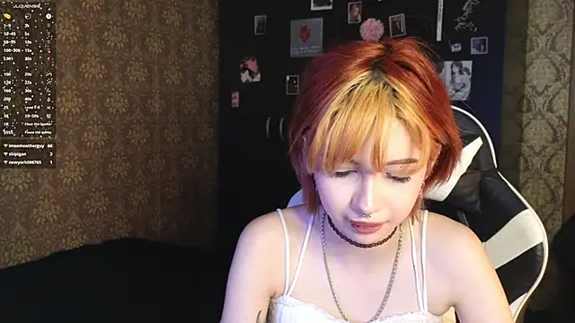 MissMorganMoon webcam