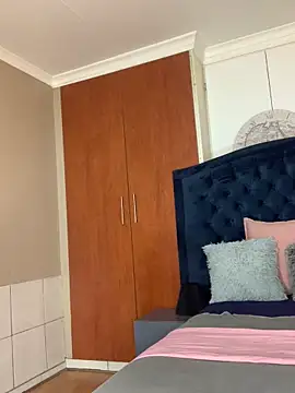 VeryGoodBadGirl1 webcam