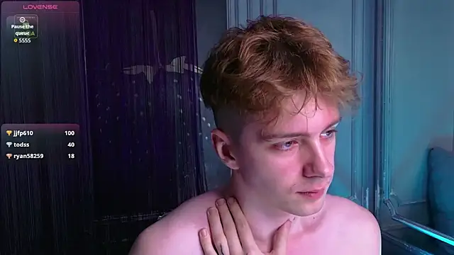 paul_holt (M twink) - Ass close to cam