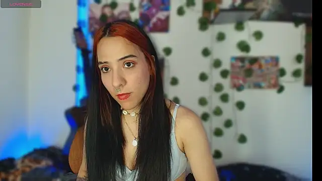 StrangeDesire webcam