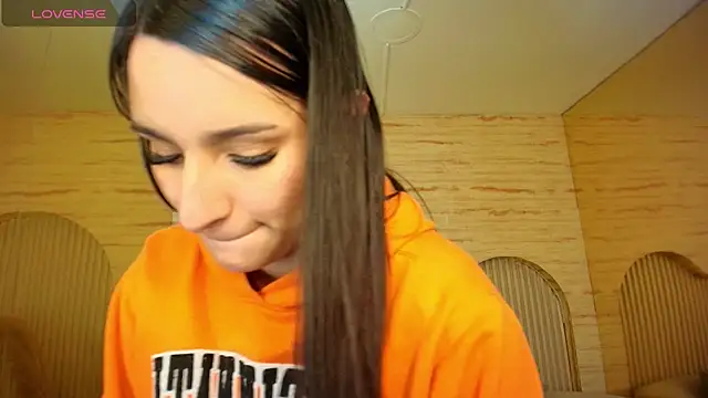 scarlettvixen_r - Scarlettvixen_r's free webcam - UK Sex Cams