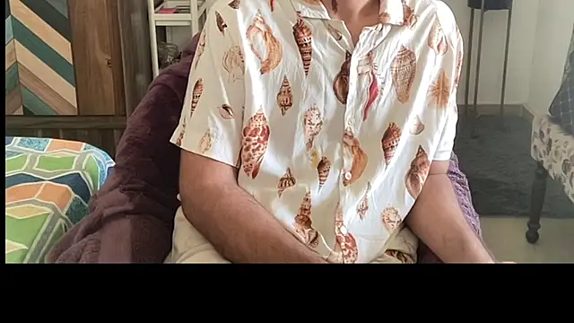 MakeMeAwareAah webcam