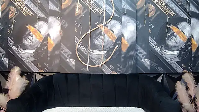 Lilmisbaddyxxx webcam