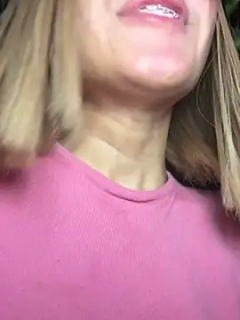 SweetBunnyGF live cam