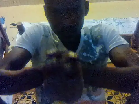 LookingLover34 webcam