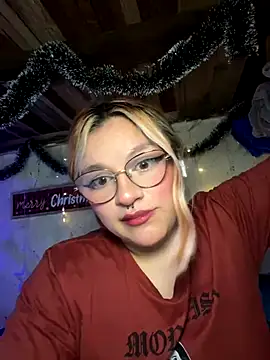 Sophia_Weest99 webcam