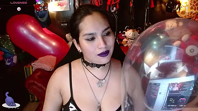 kureiji_hentaii webcam