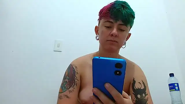 tomboyblue webcam