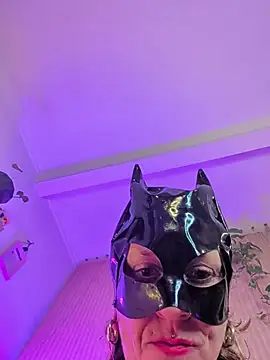 sarahpearlx (F milf) - Oil Show+ last Tip get a vid