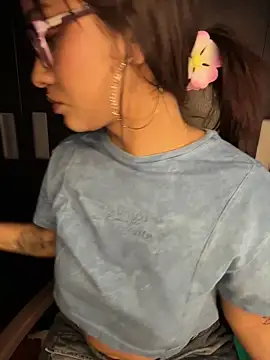 Isabella-Teen webcam