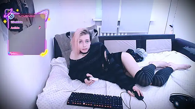 Littlepinkcat webcam