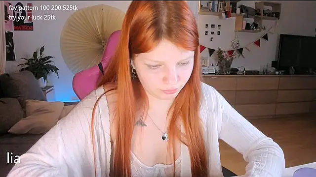 lil_lia webcam
