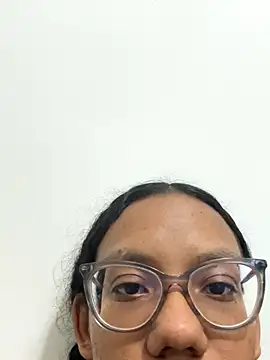 curly_lily (Ask my age) - Masturbación anal pose en rana