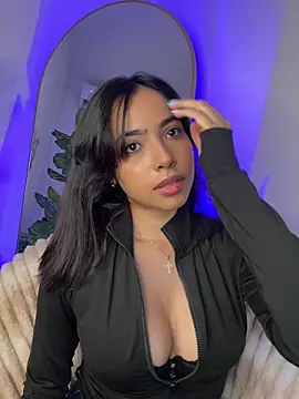 _Emily_Thompson_ from StripChat is Freechat