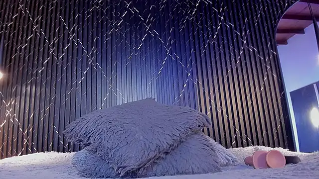 Annie_paradise17 webcam