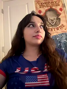 CharmingMaddie webcam