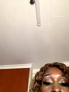 VeryGoodBadGirl1 webcam