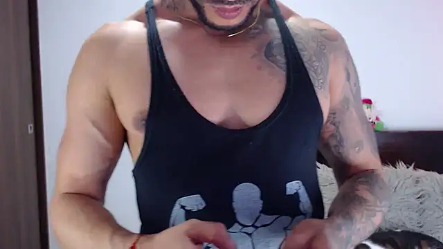 andrea_de_lucaa webcam