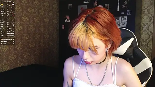 MissMorganMoon webcam