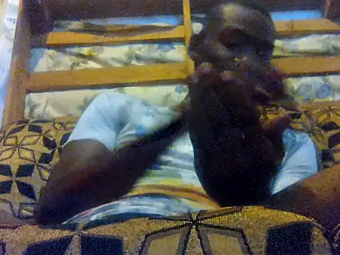 LookingLover34 webcam