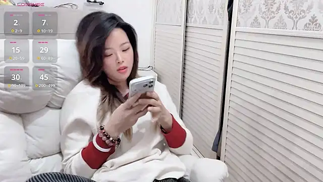 holiland (F milf) - 等一个特别的人出现。