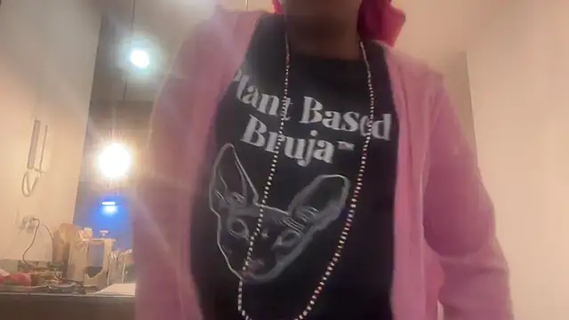 ChocolateCakeQueen webcam