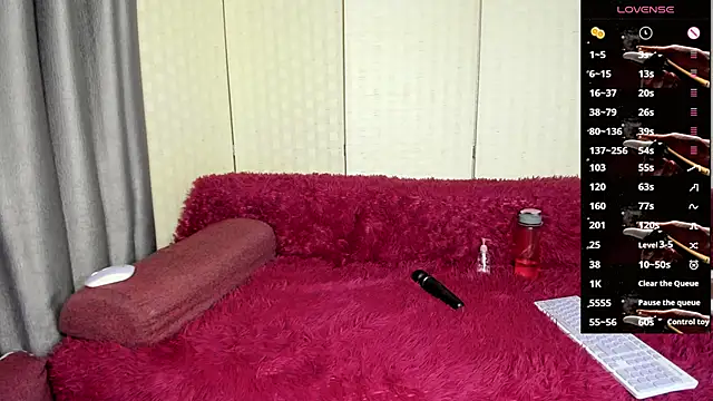 Feral-Berry22 webcam