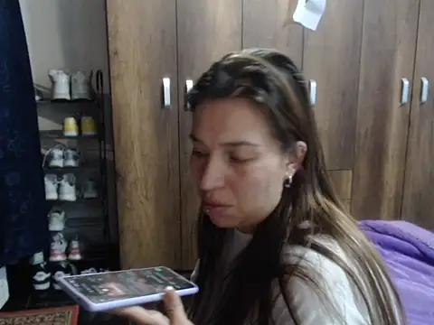 layanafuckass webcam