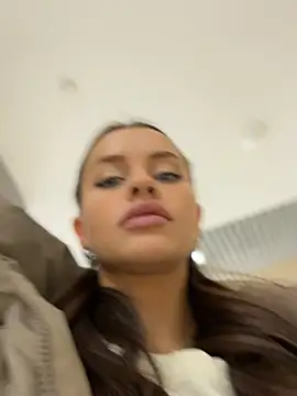 angelinateller (F young) - Ride dildo ❤️