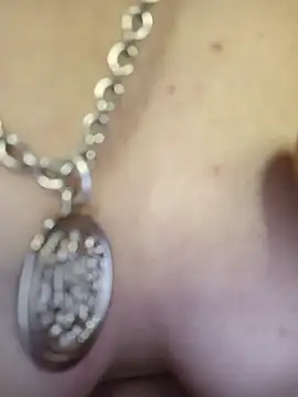 lucy_colee (Ask my age) - Show pussy risky