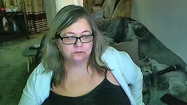 sex2 (F mature) - naked, squirt