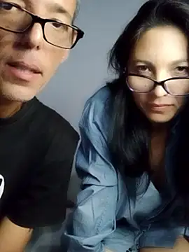 KarameloVzla Live Webcam on Stripchat