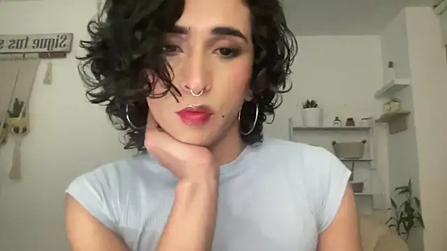 isa__fox live cam screenshot tranny from Colombia on WhoSpy.me — Watch Live Cams Now