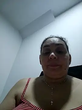 MirandaSoto webcam