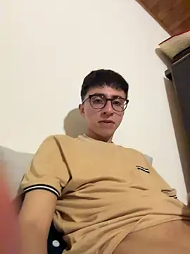 CamiRojas_boy webcam