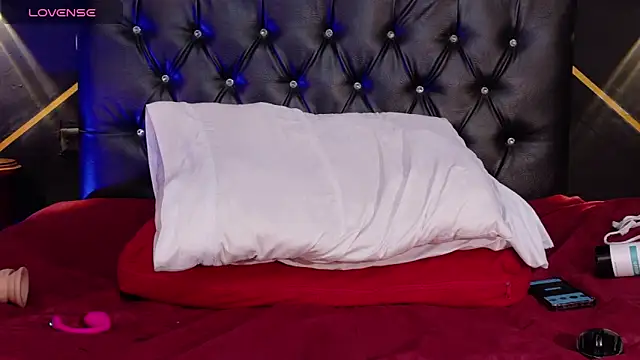 eka_urda (F milf) - double penetration