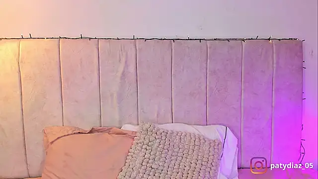 MiiaParker6972 webcam