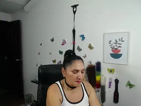 mature_bigboobs10 webcam