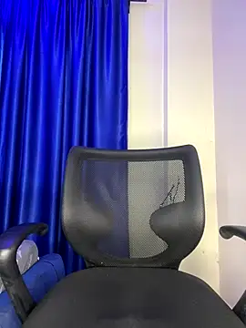 bigbooob4 - Bigbooob4's free webcam - UK Sex Cams