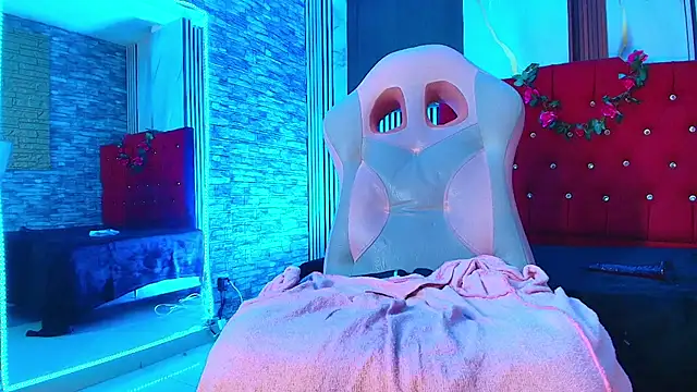 mia_hernnandez webcam